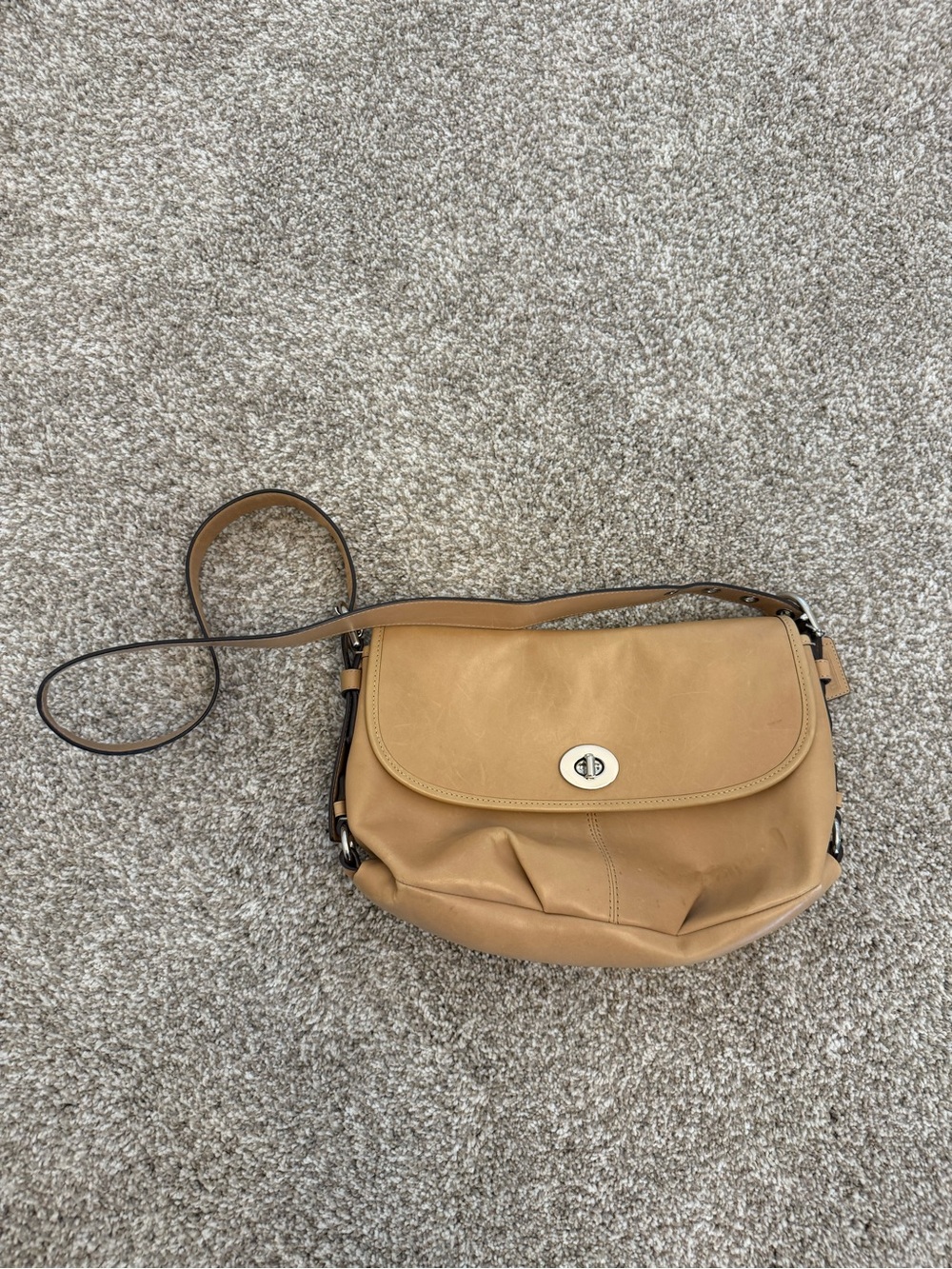 Coach Legacy turnlock flap convertible shoulder and crossbody bag USED